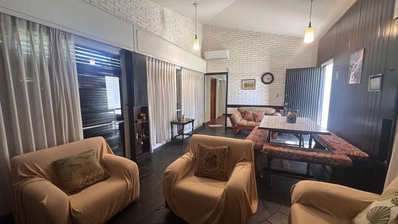 Alquiler de Casa a 4 cuadras de la Playa Mansa